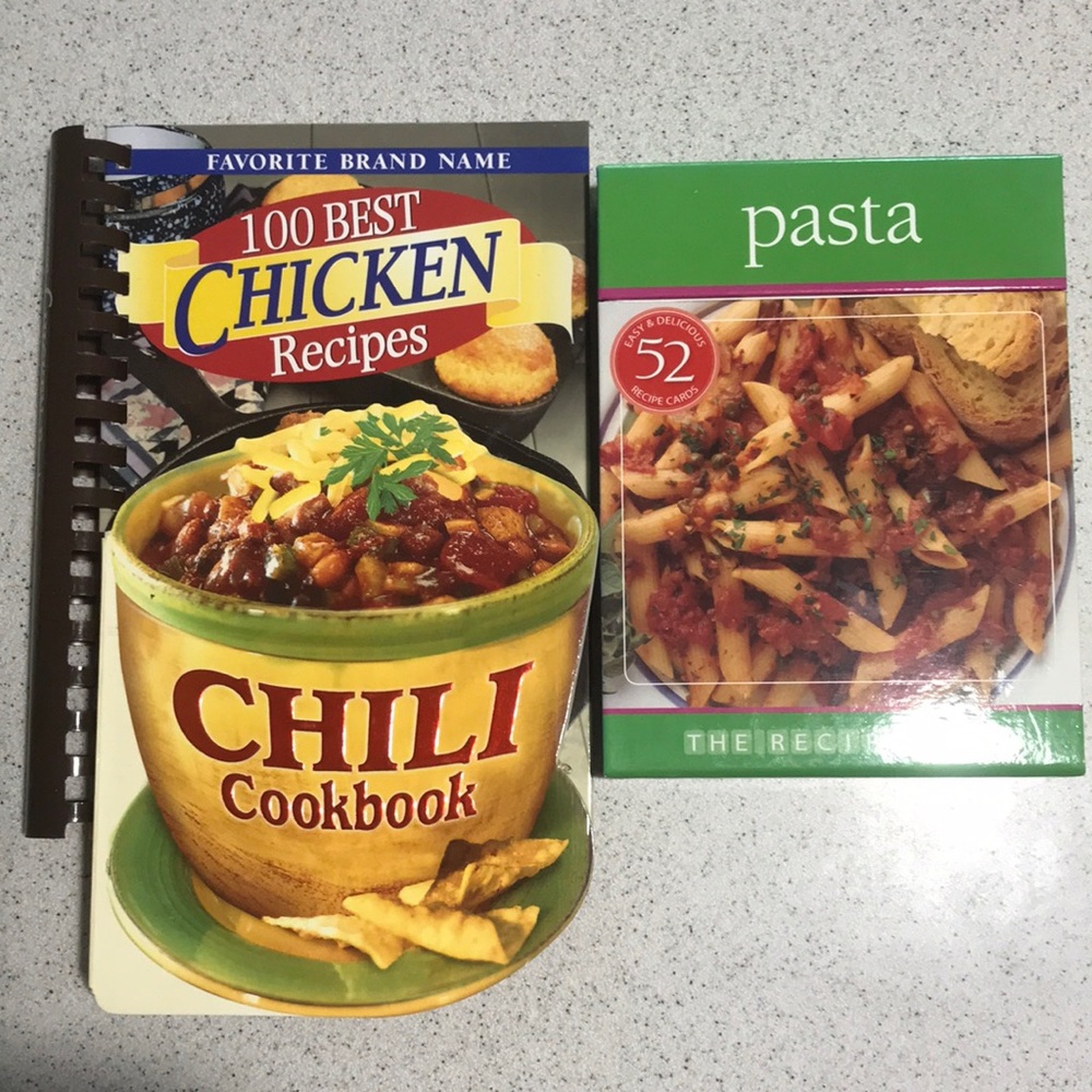 Bundle of cook books.